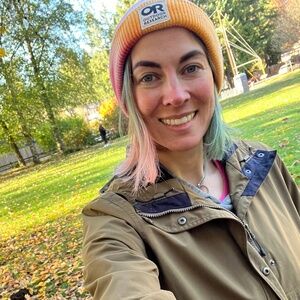 Meet your Posher, Caitlyn